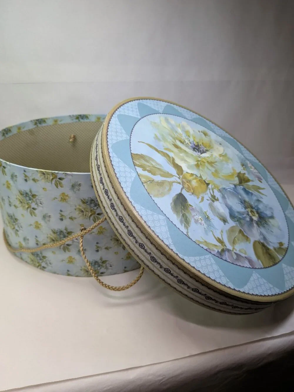 Vintage Large Blue Yellow Floral Round Storage Hat Box Rope Handle Polka Dot